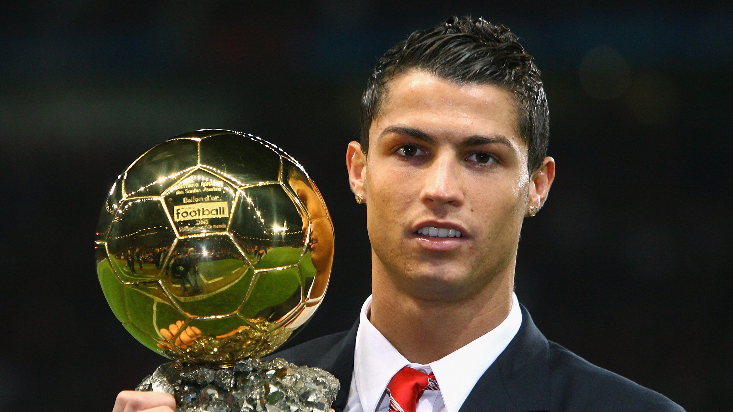 墨西哥男足在巴黎奥运会比赛中表现出色，赢得金牌，墨西哥足球奥运